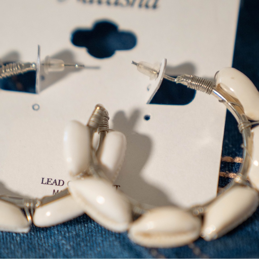 Shell Hoop Earrings - Picture 3 of 4